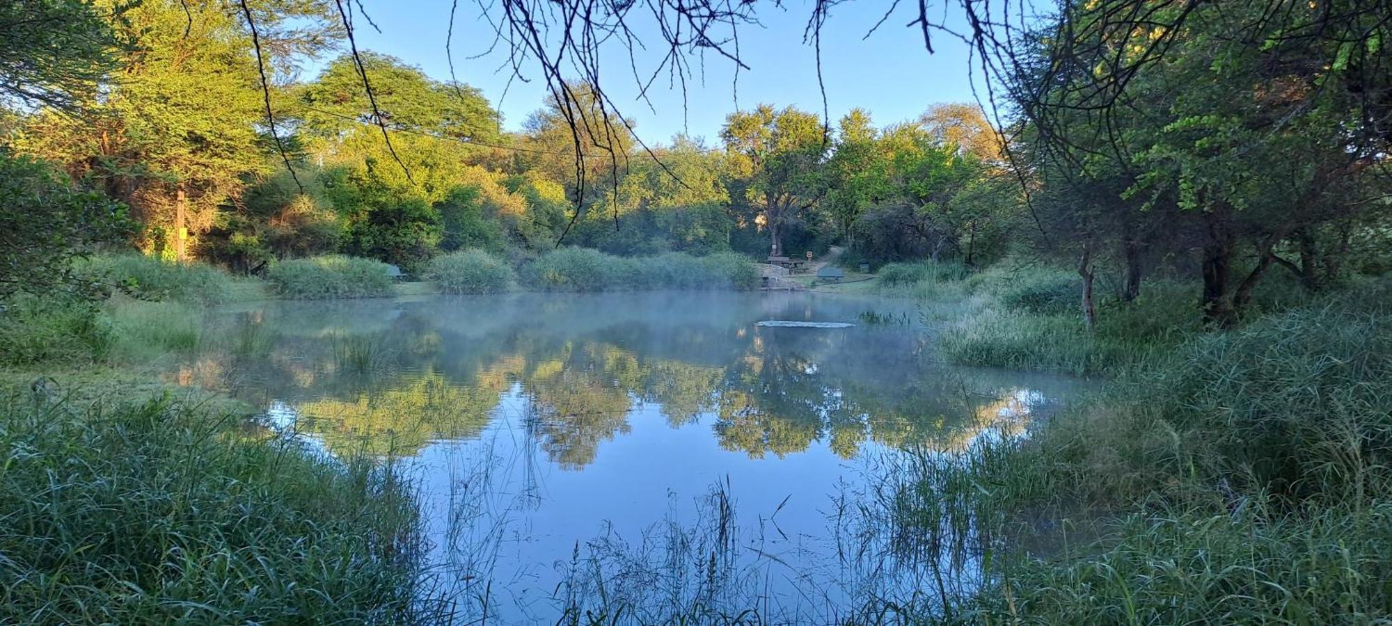 Woodlands Stop Over And Lodge Francistown Bagian luar foto